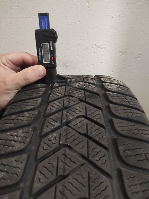 Felgi z oponami zimowymi  225/45 R17 FIAT TIPO 2018rok