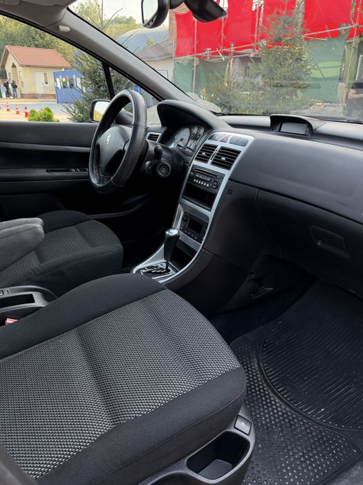 Peugeot 307 рестайлинг, 2006 год, 2.0 бензин/газ, АКПП