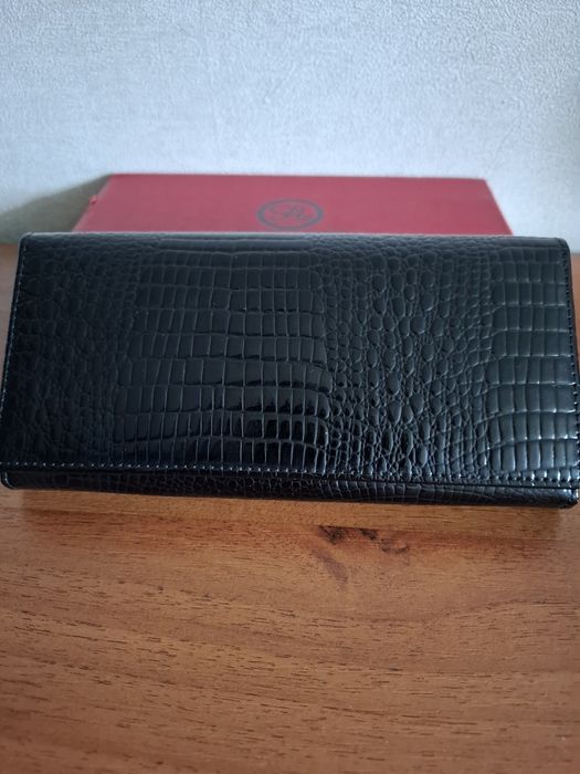 Шкіряний гаманець. Новий