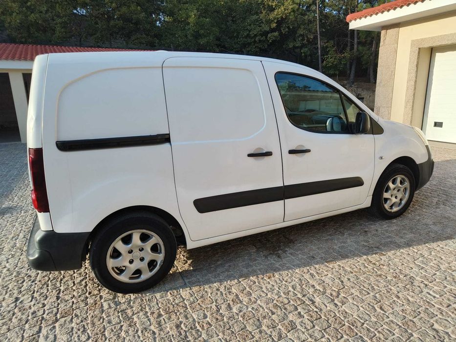 CITROËN BERLINGO 1.6 Diesel | 99 CV | 2017 | IVA Dedutível — photo 3