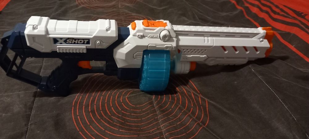 Pistola XSHOT bom