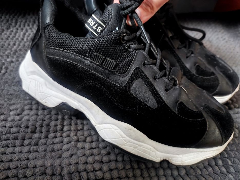 Кросівки 38 розмір