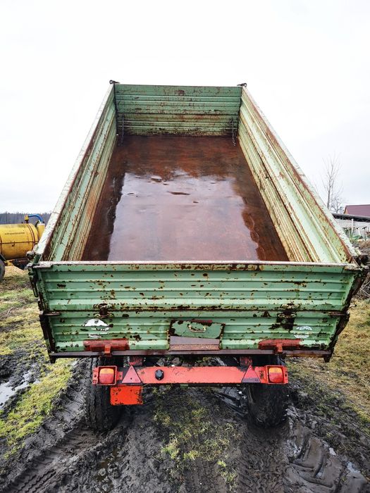 Przyczepa rolnicza 8t  3 strony wywrotka