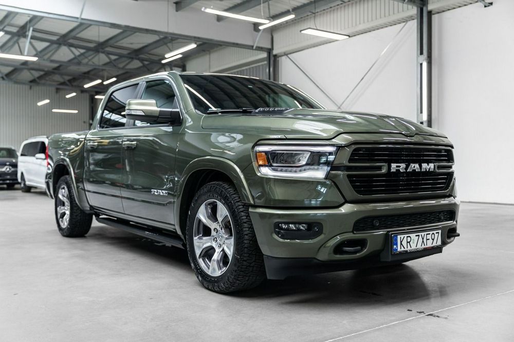 RAM 1500 5.7 V8 HEMI Laramie Crew Cab. Salon Polska. Bezwypadkowy. FV 23%