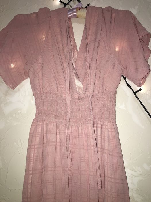 Рожева довга сукня пудровое платье с коротким рукавом Размер М