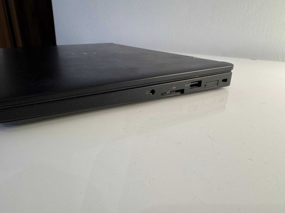 Dell Latitude E5270 / i5 / 8GB RAM / SSD / dobra bateria / szybki