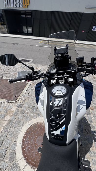 CF moto 700 adv