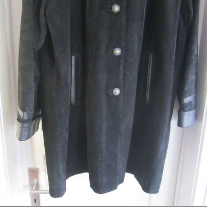 Casaco Preto Vintage retro Pele Ovelha Botões Dourado boca de sino T46