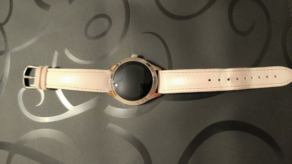 Продам смарт годинник Smart Watch Pro KW10