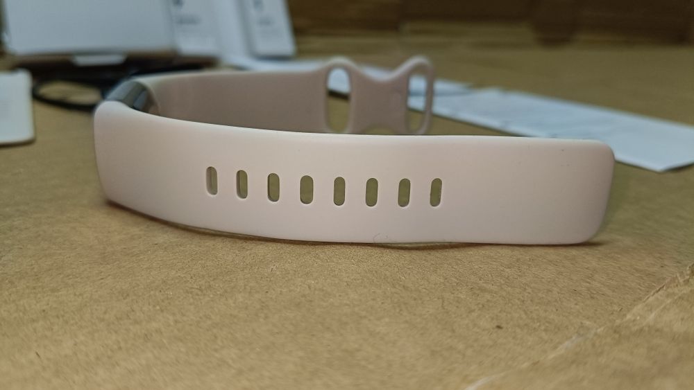 Fitbit Charge 5 zarządzanie stresem i śledzenie zdrowia serca