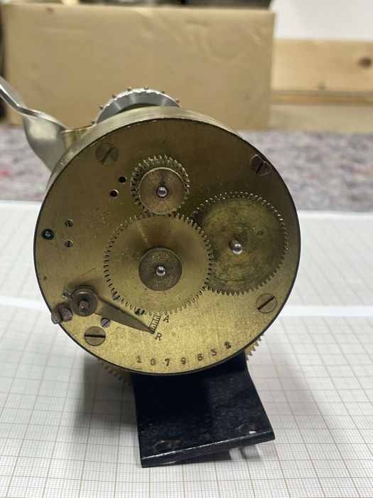 Stary  napęd rejestratora na wymienna tasme