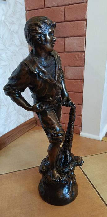 Stare - rzeźby figurki