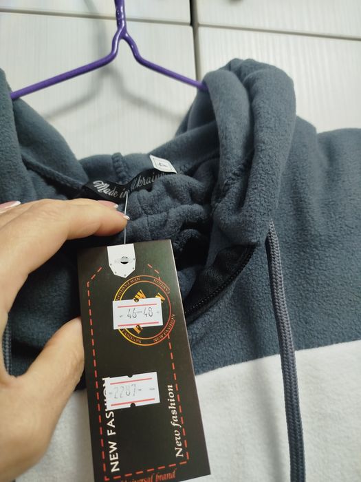 Продам новий костюм