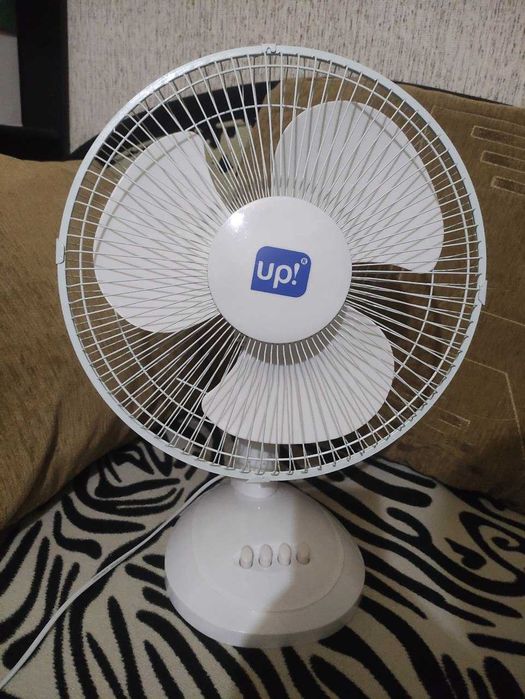 Настольный вентилятор - отличное состояние