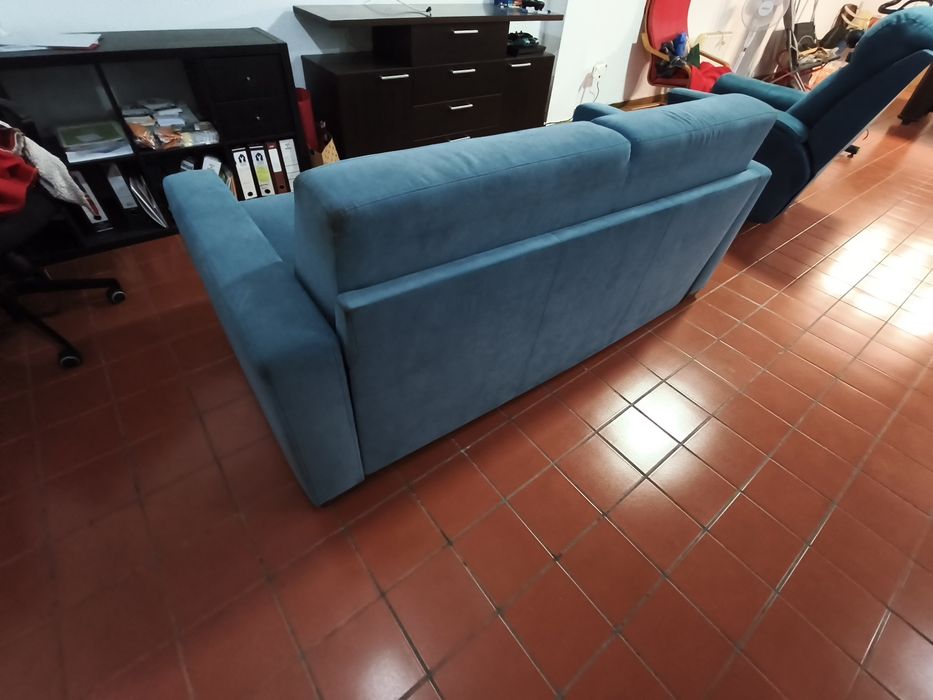 Sofa cor azul usado
