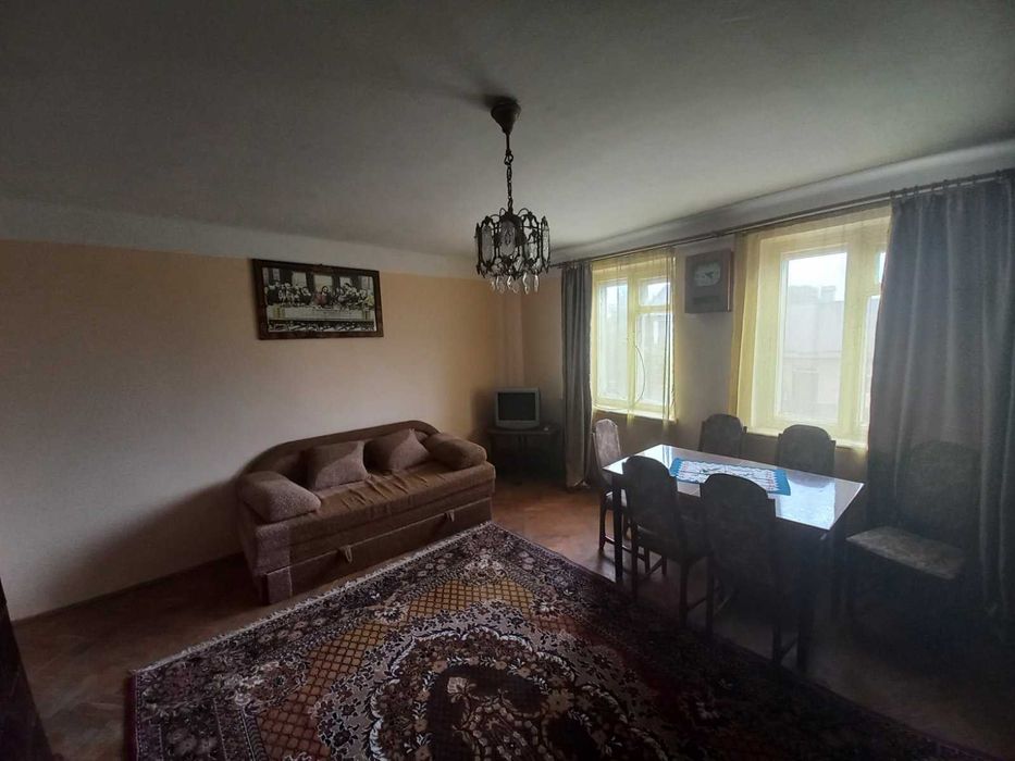 2-х кімнатна квартира с. Сапіжанка