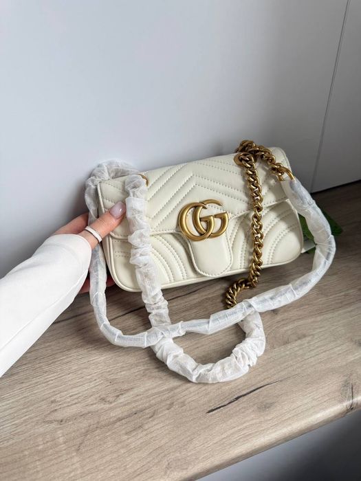 Сумка Gucci Marmont Mini Shoulder Bag, Gold Hardware Cream
