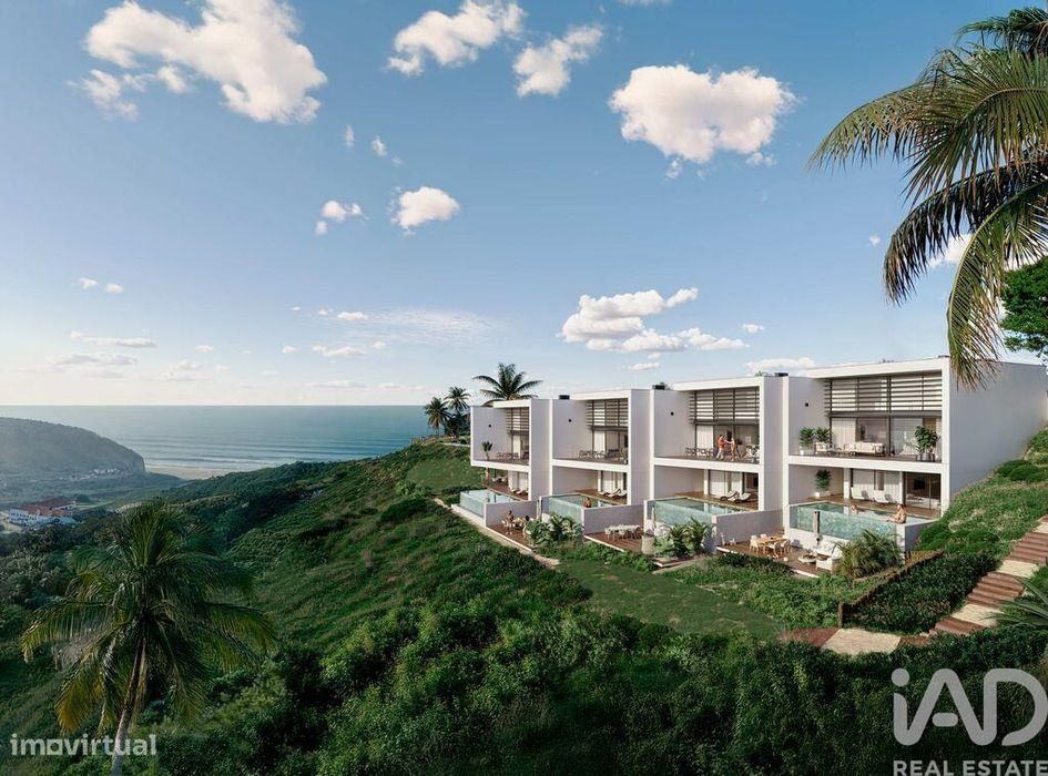 Casa / Villa T3 em Carvoeira de 171,00 m2