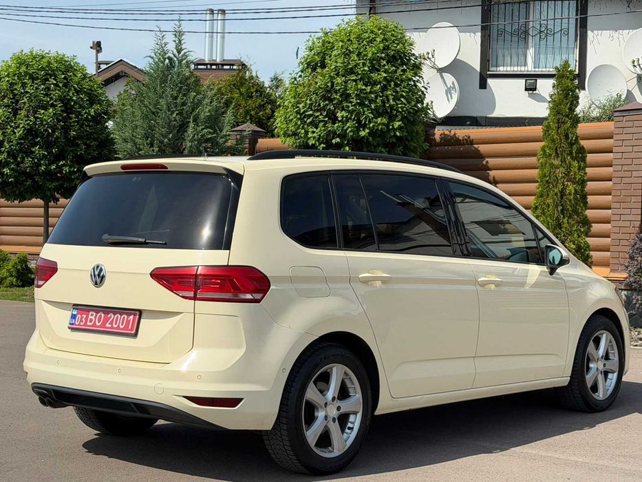 Volkswagen Touran 2016