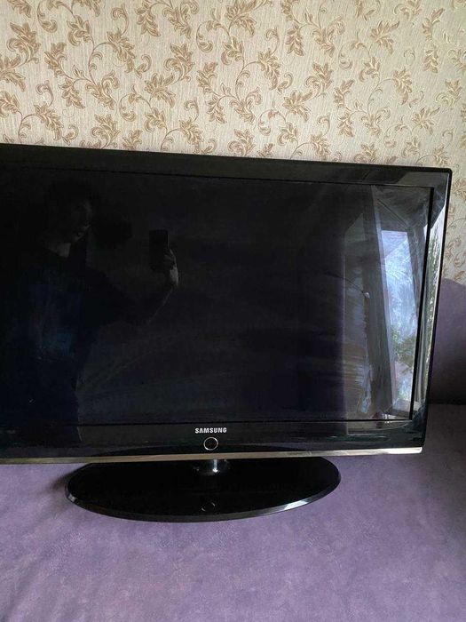 Samsung LE40M87BD 40" Full HD – отличное состояние