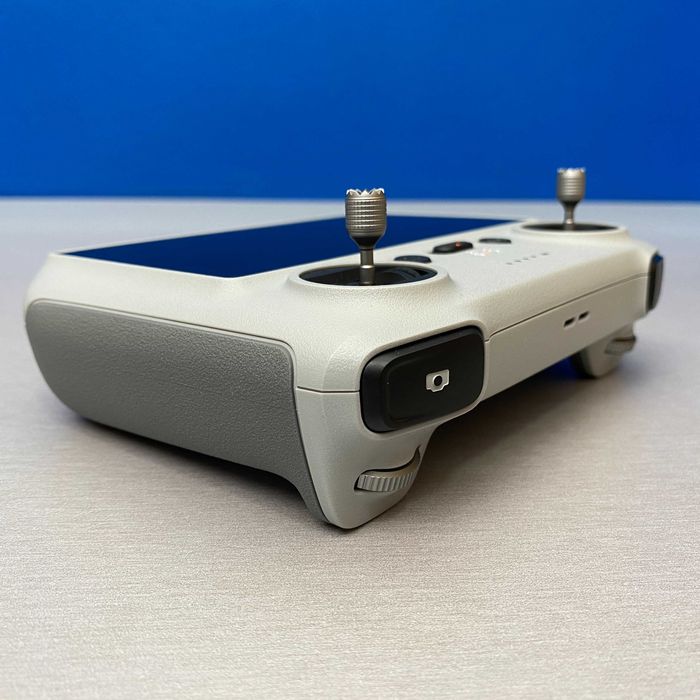 Comando DJI RC (5.5" Full HD) + Extras