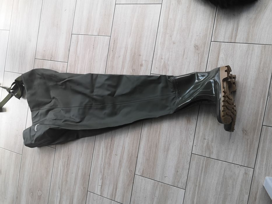 Spodniobuty Nowe Demar 43r