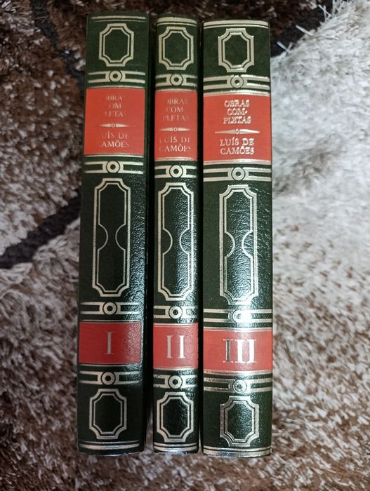 Vendo coleção completa de 3 obras de Luís de Camões