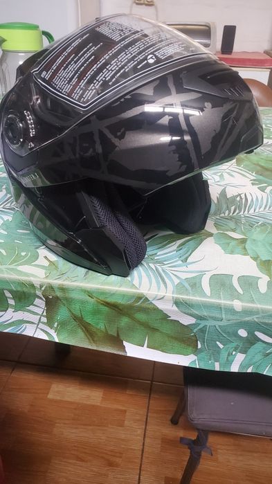 capacetes novos nunca foram usados