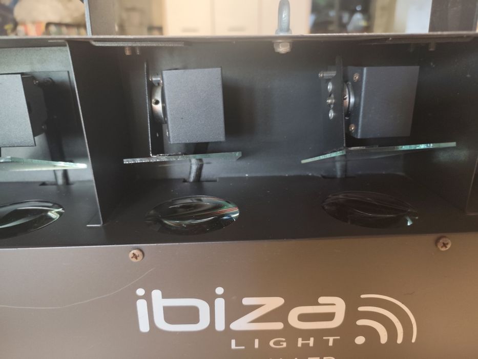 Efekt świetlny LED Ibiza light L8SCAN