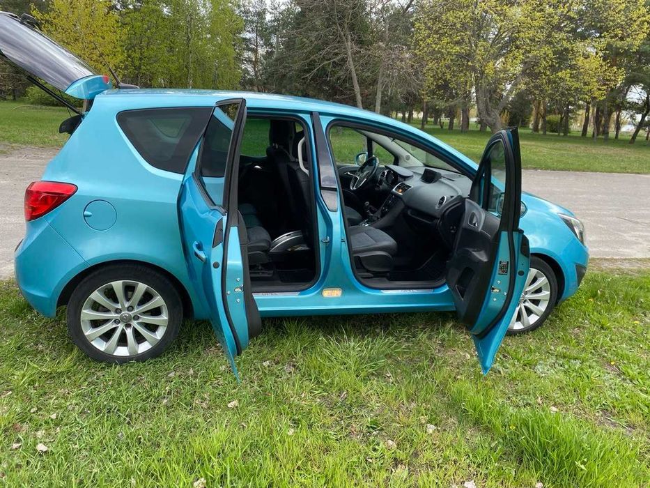 Продаж Opel Meriva 2010