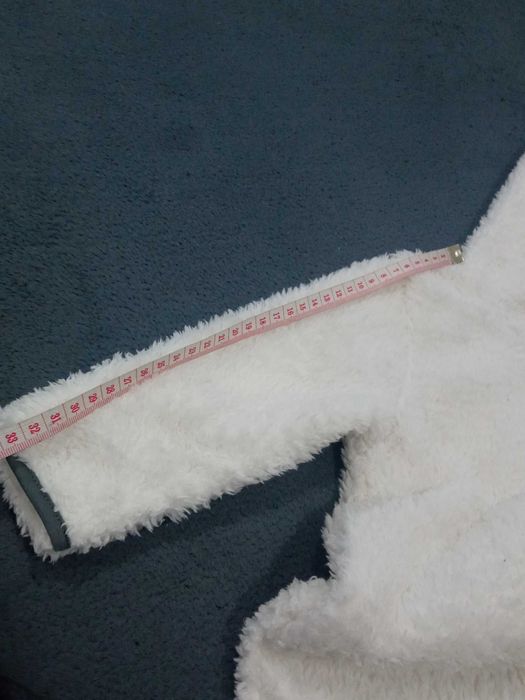 Pusblu ciepły pajacyk pluszowy biały r 74