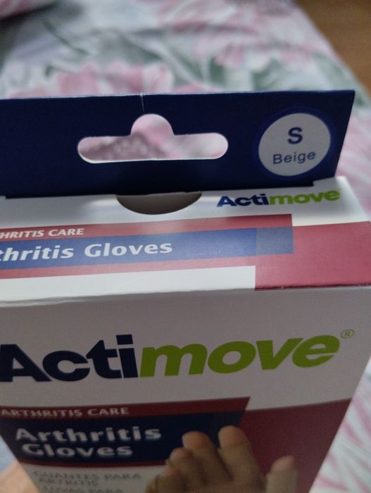 Продам перчатки Actimove arthritis gloves.