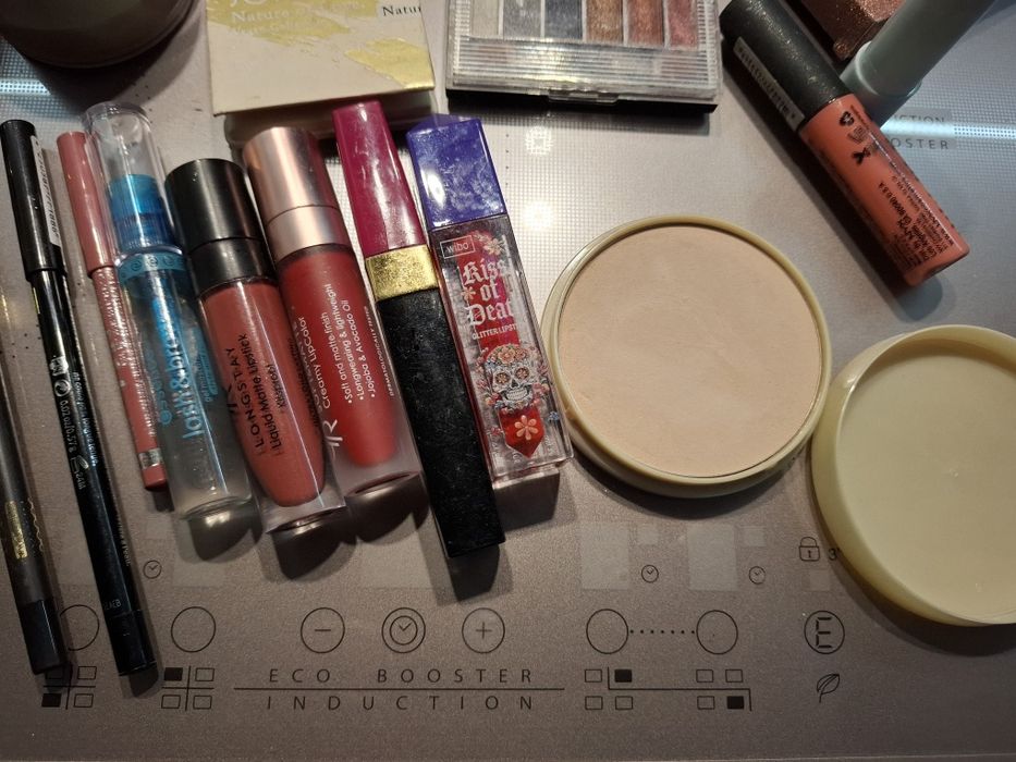 Duży zestaw używanych kosmetyków Kobo, Mateusz Obsessions, Essence i i