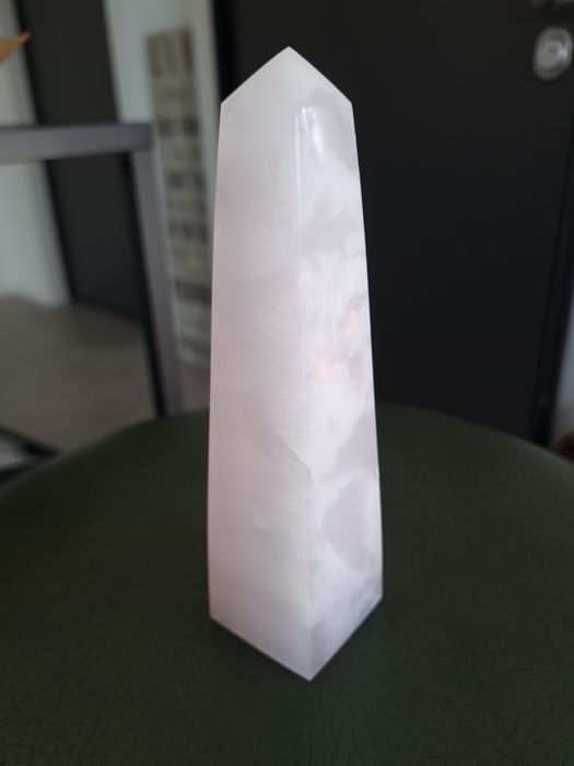 Obelisco/ gerador calcite rosa