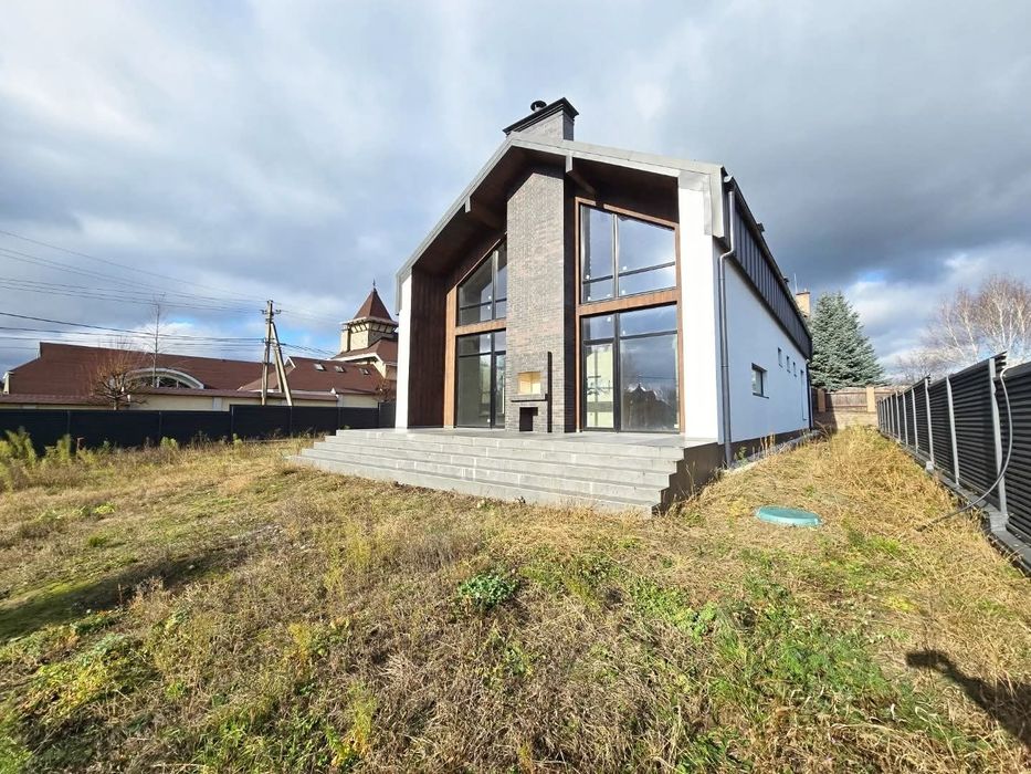 Будинок 240 м2 2 світло ліс 10 соток с. Іванковичі 11 км Феофанія