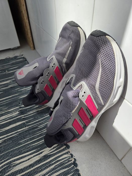 Adidas 43 cinzento