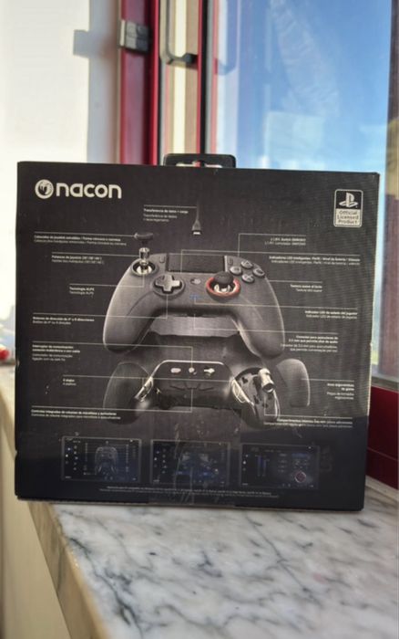 Comando PS4 Nacon Revolution Unlimited Pro