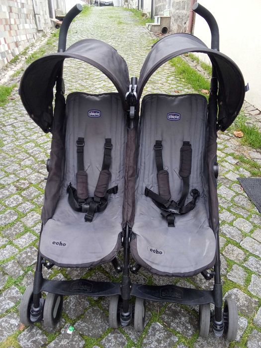 Vendo carrinho duplo Chicco Echo para gémeos / duas criança
