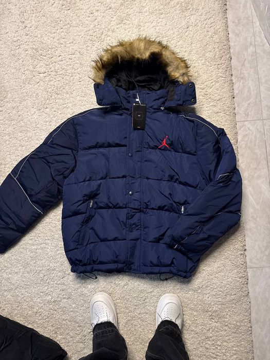 Пуховик Jordan x Supreme