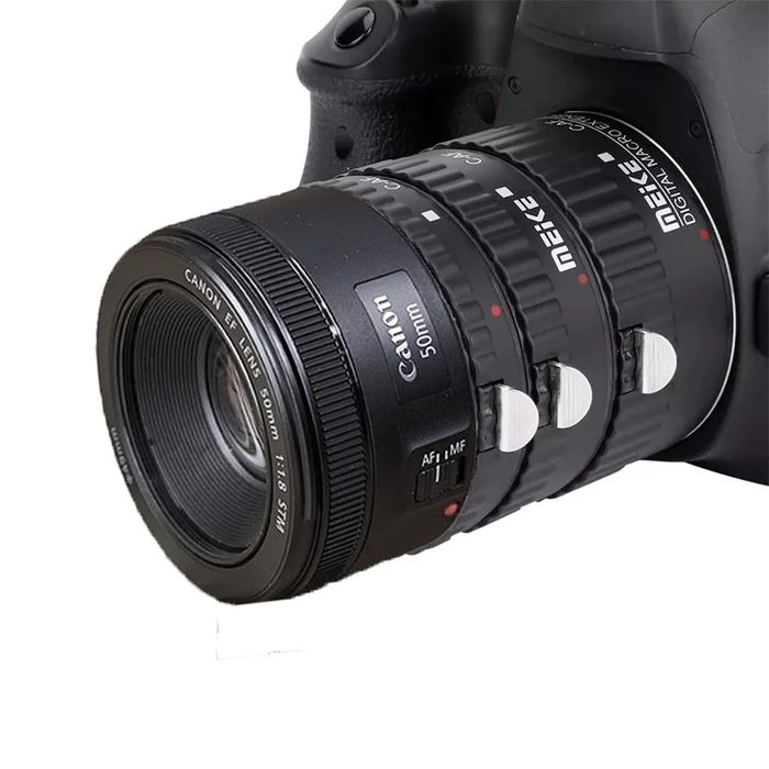 Vendo Canon EOS 250D com vários acessórios, garantia e dentro da caixa