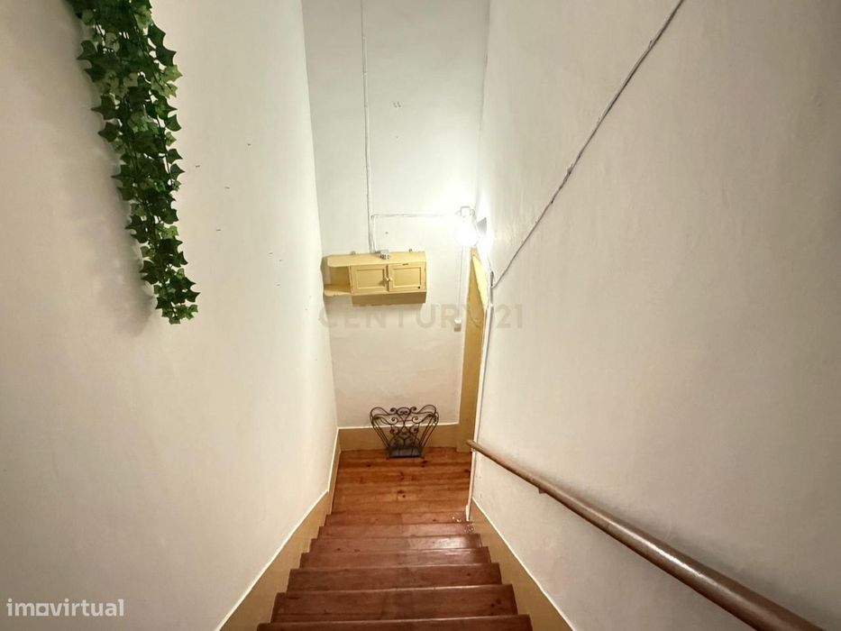 Segundo Piso de Edifício Apalaçado no Centro Histórico de Portalegre
