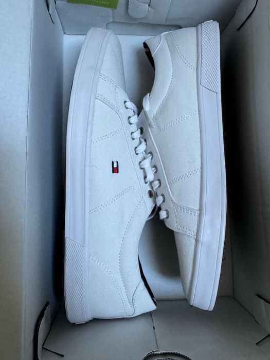 Nowe trampki sneakersy męskie TOMMY HILFIGER białe 41