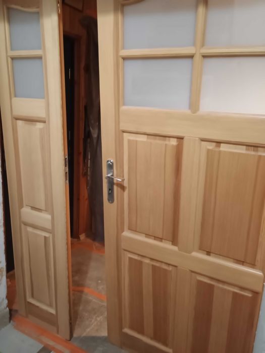 Sprzedam drzwi wewnętrzne drewniane