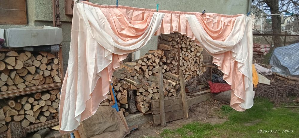 Продам тюлі штори, арочка.