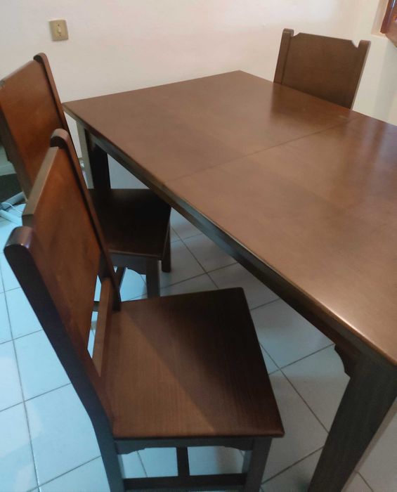 MESA DE JANTAR 160/200cm por 100cm com 4 cadeiras