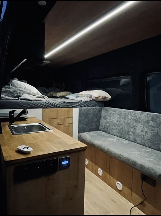 Mercedes Sprinter 324 – Komfortowy Kampervan (LPG-BRC / Victron / Solary)