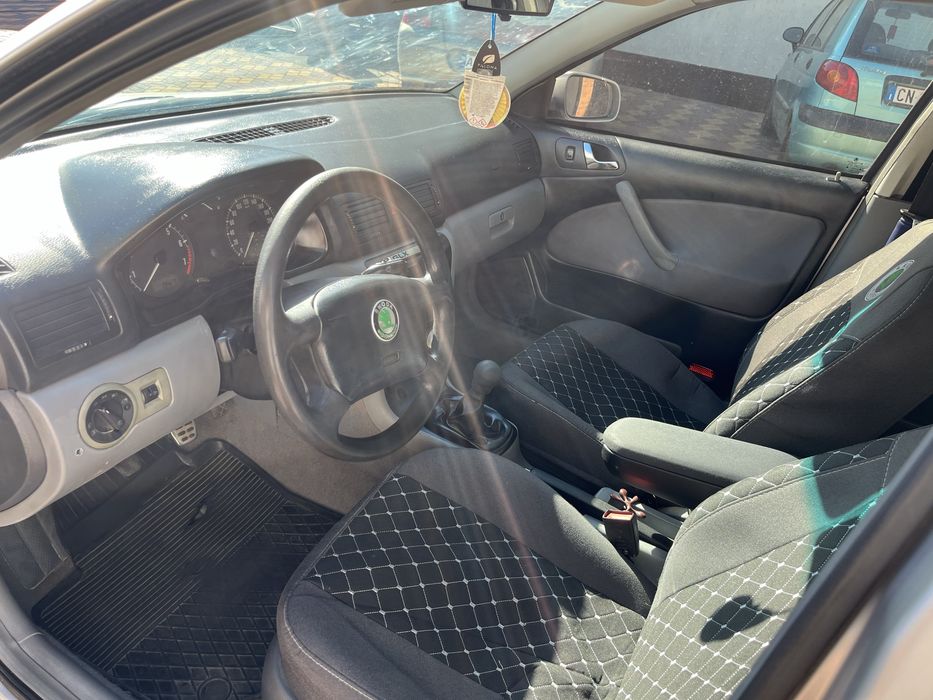 Škoda Octavia Tour 1.6 газ/бензин