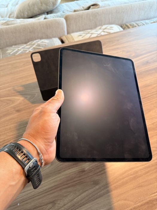 iPad Pro 13” M4 2TB Wi‑Fi + 5G + Magic Keyboard PT