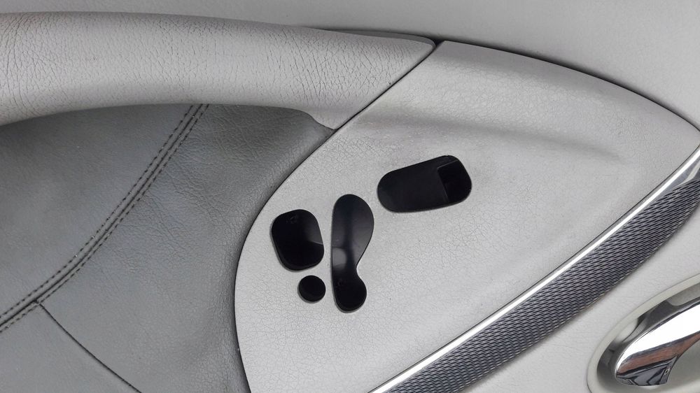 Boczek Tapicerka Prawa Mercedes Clk W209 A2097206270