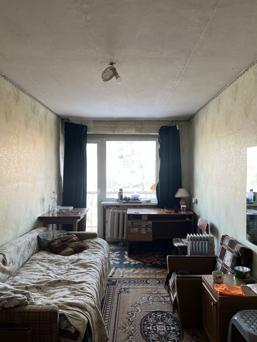 Продаж 2 кімн. Металургів 23, напроти Фокстроту.